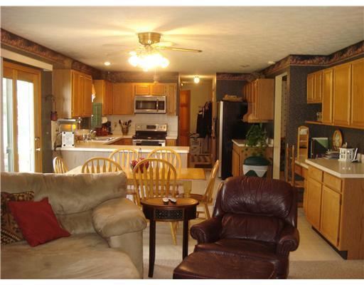 1093 Kingsgate Road Springfield, OH 45503 - Photo 10 of 25
