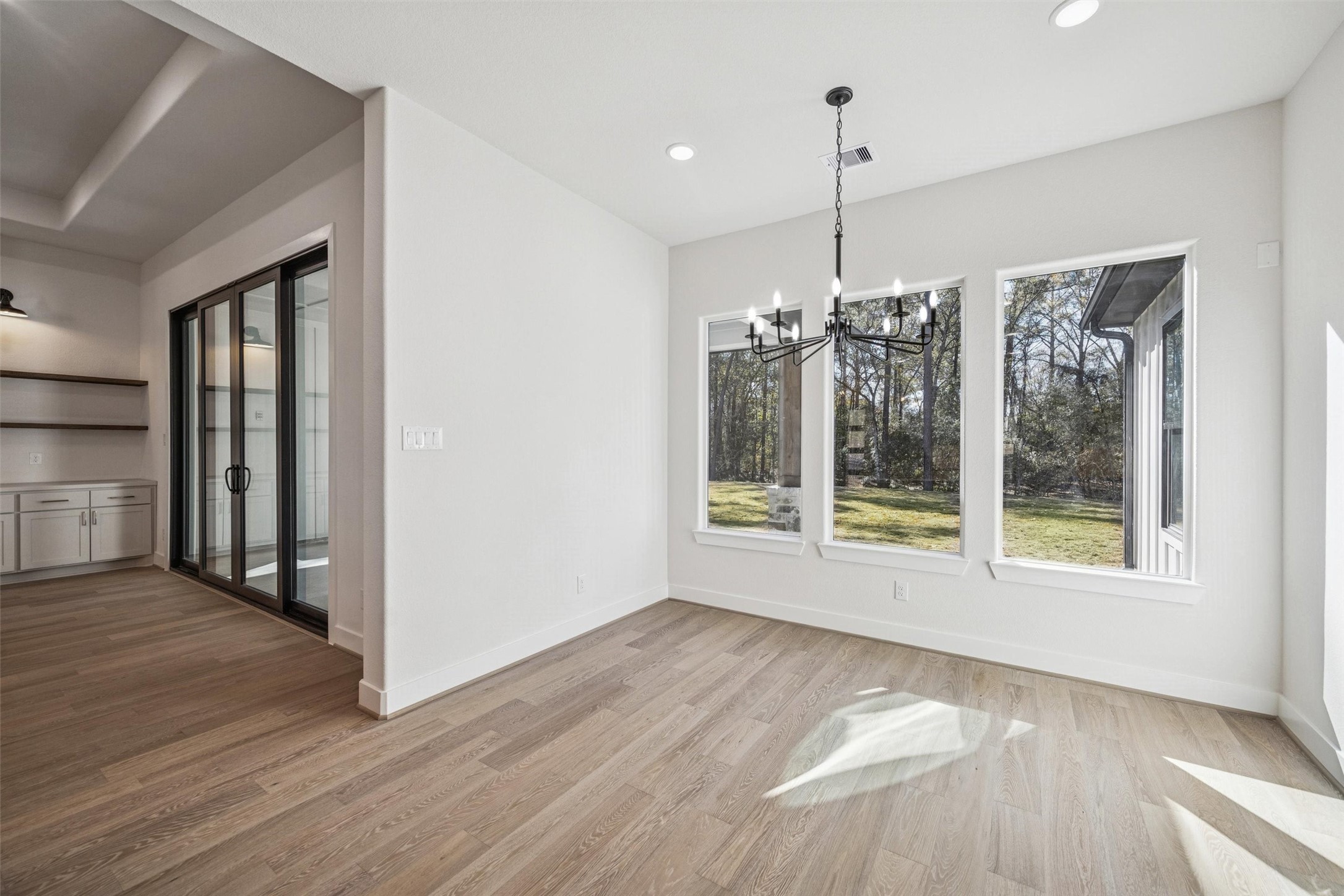 180 Red Hawk Road Huntsville, TX 77340 - Photo 10 of 29 ACTUAL HOME. HOME IS UNDER CONSTRUCTION.