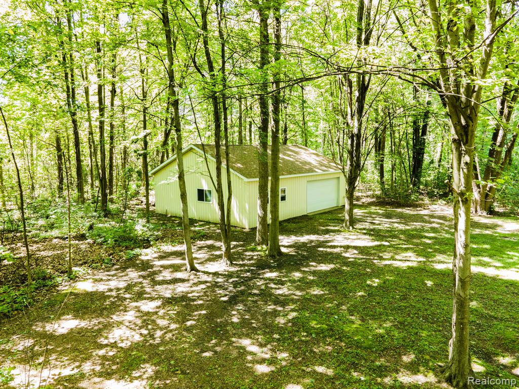 20450 Wahrman Road New Boston, MI 48164 - Photo 36 of 39 Gallery Image 36