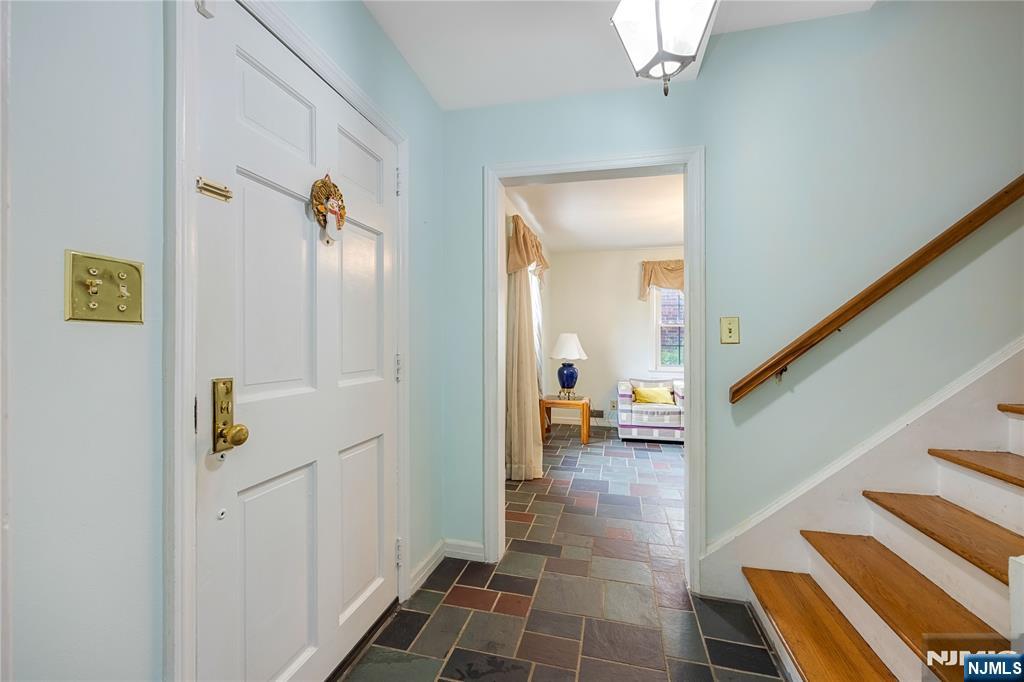 633 Prospect Avenue Ridgefield, NJ 07657 - Photo 11 of 12 Gallery Image 11