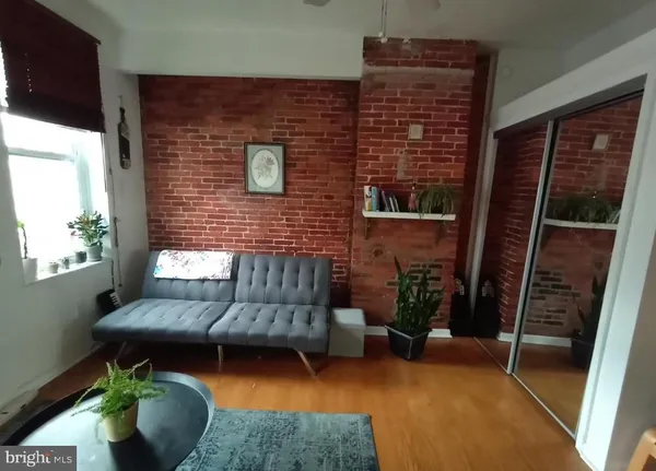 $1,250 | 3711 Lancaster Avenue, Unit 2, Philadelphia, PA 19104