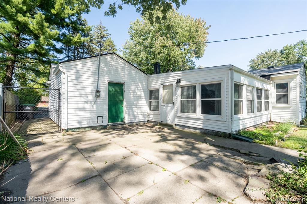 21059 Wick Road Taylor, MI 48180 - Photo 24 of 37