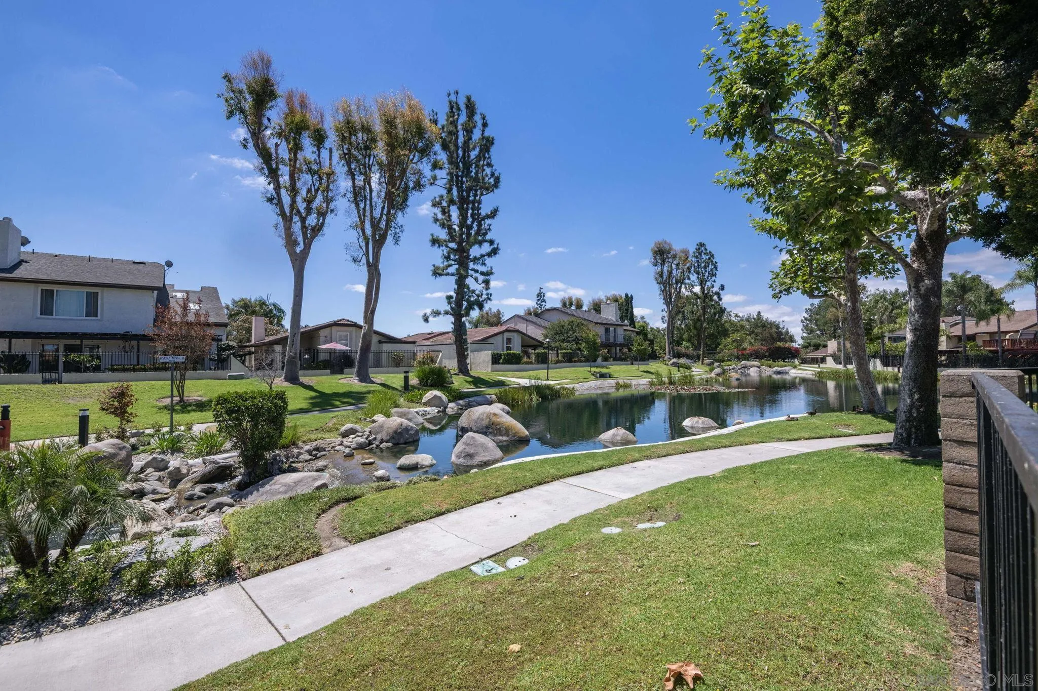 1260 North Lighthouse Lane Anaheim, CA 92801 - Photo 34 of 43