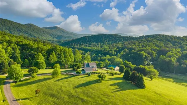 $989,900 | 166 Richard Road, Blairsville, GA 30512