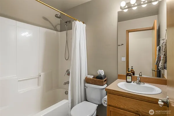 $555,000 | 2063 Lasso Drive, Wenatchee, WA 98801