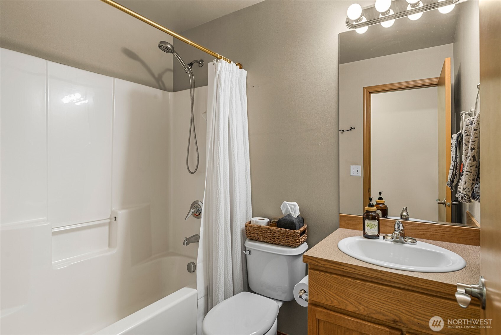 2063 Lasso Drive Wenatchee, WA 98801 - Photo 25 of 39