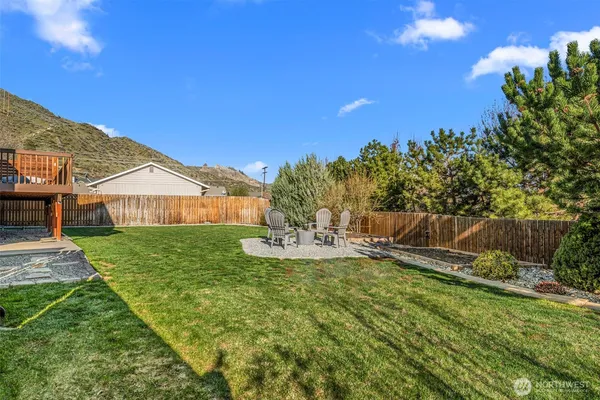 $555,000 | 2063 Lasso Drive, Wenatchee, WA 98801