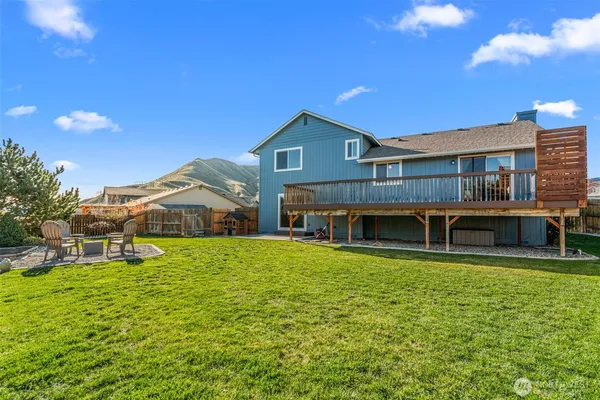 $555,000 | 2063 Lasso Drive, Wenatchee, WA 98801