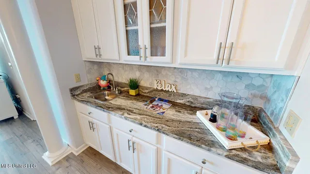 $2,995 | 2228 Beach Drive, Unit 1305, Gulfport, MS 39507