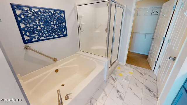 $2,995 | 2228 Beach Drive, Unit 1305, Gulfport, MS 39507