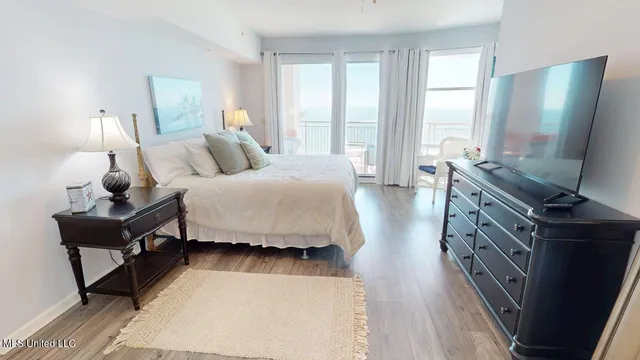$2,995 | 2228 Beach Drive, Unit 1305, Gulfport, MS 39507