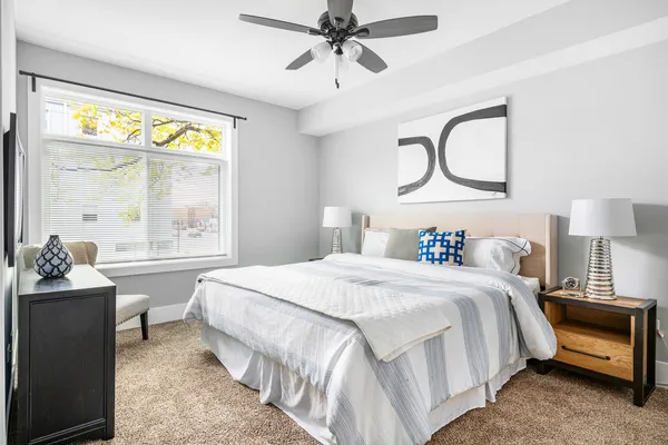 $2,595 | 504 Lyman Avenue, Unit 303, Oak Park, IL 60304