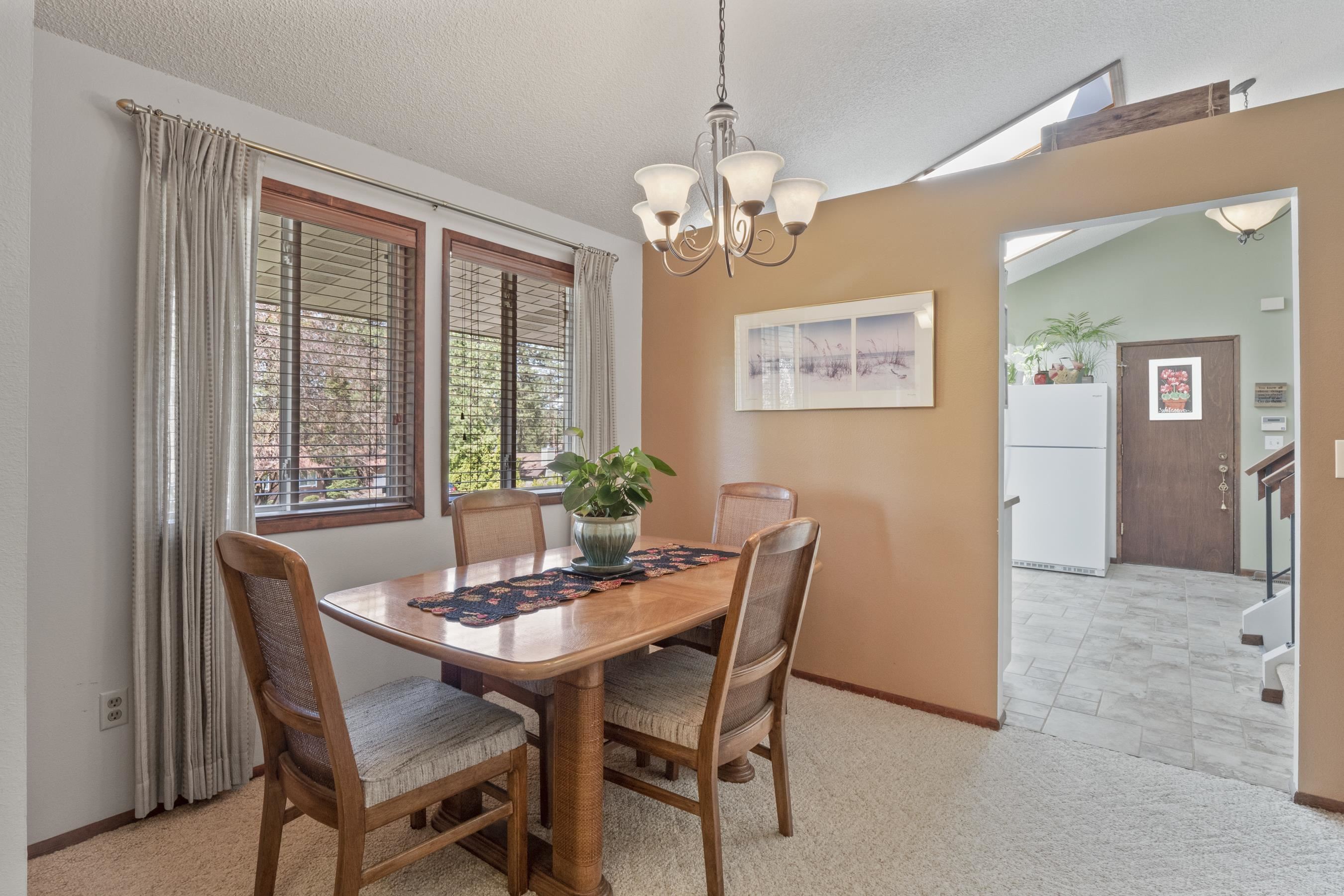 11114 North Astor Road Spokane, WA 99218 - Photo 12 of 47