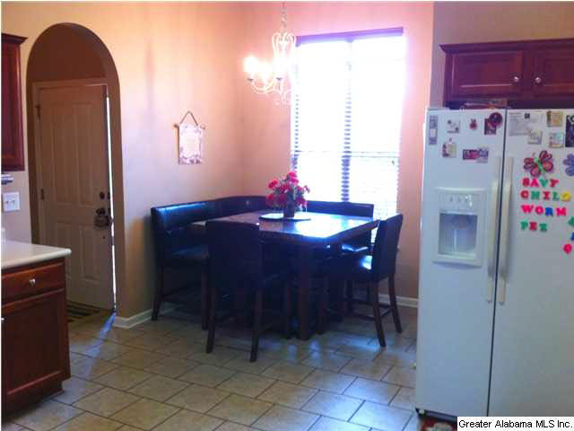 629 Barkley Circle Alabaster, AL 35007 - Photo 8 of 20