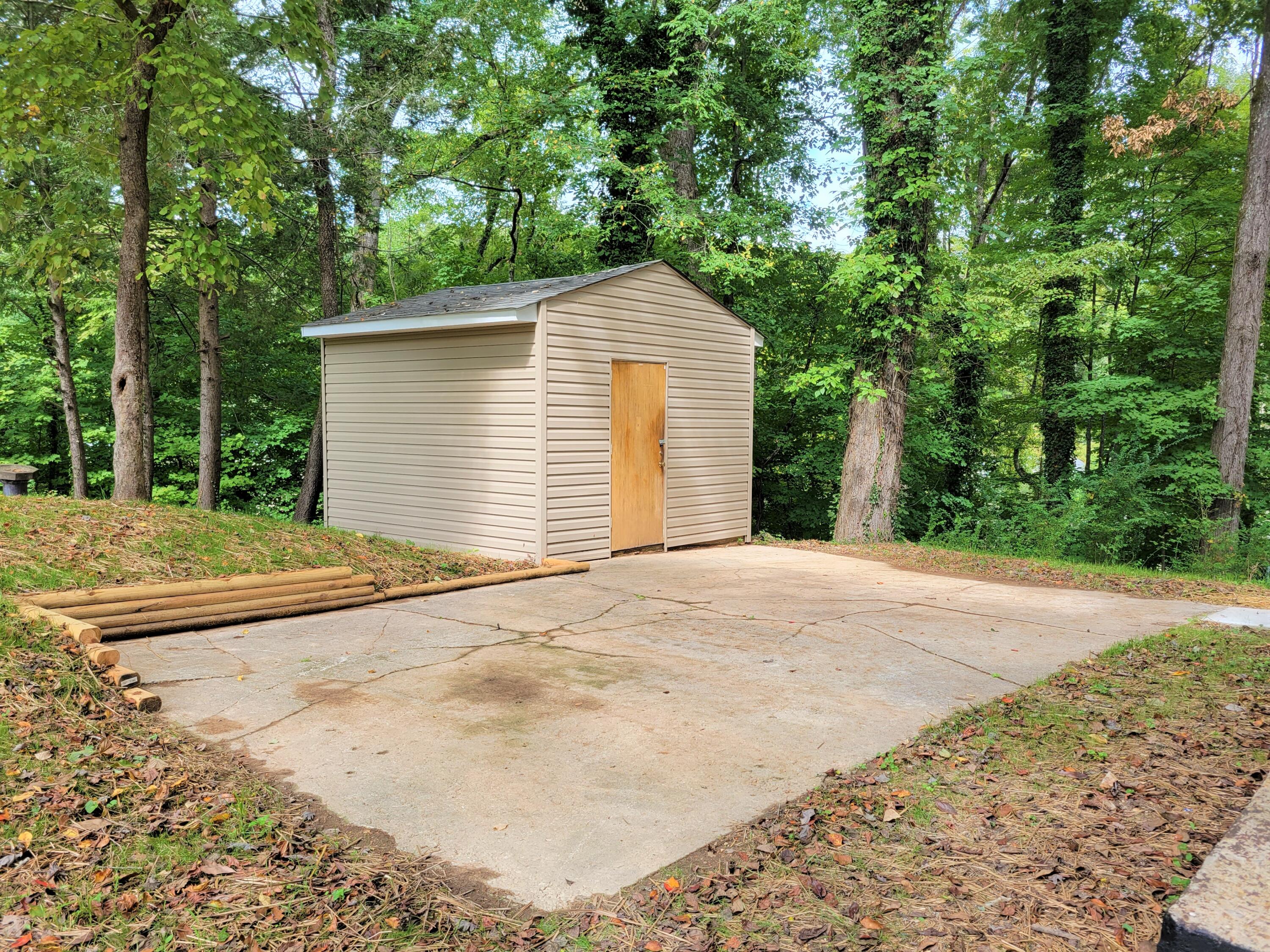 106 Amherst Lane Oak Ridge, TN 37830 - Photo 21 of 22 Shed and patio