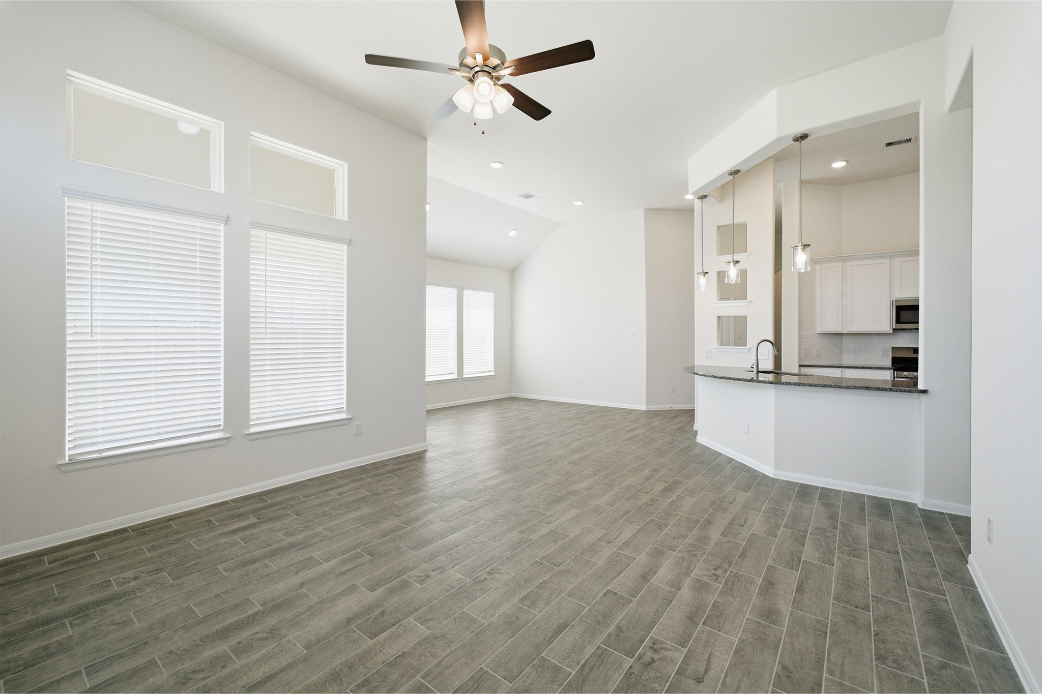 8635 Jade Hl Drive Rosharon, TX 77583 - Photo 15 of 28