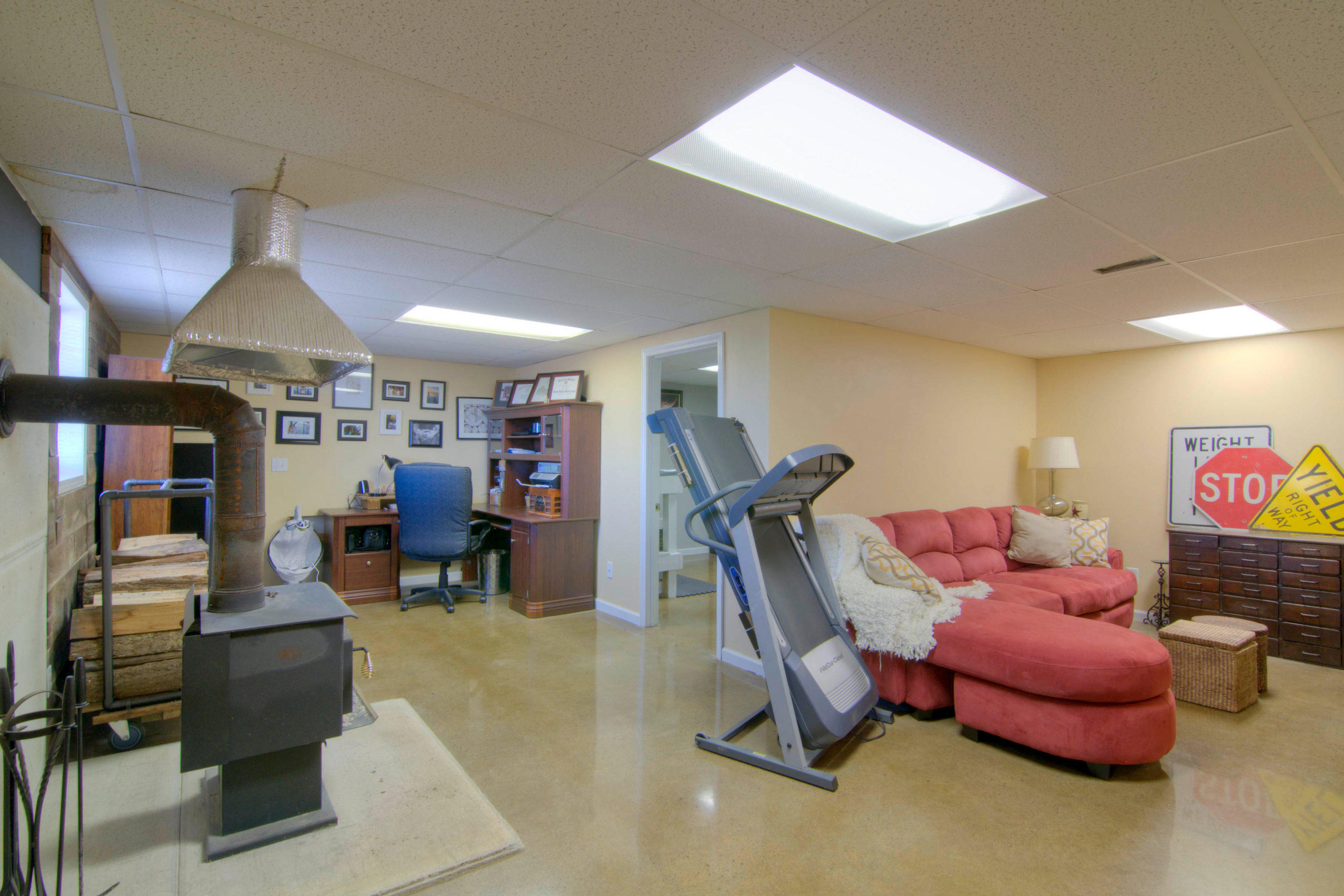 344 Peach Orchard Road Clinton, TN 37716 - Photo 20 of 30 344 Peach Orchard Rd Clinton-MLS_Size-02
