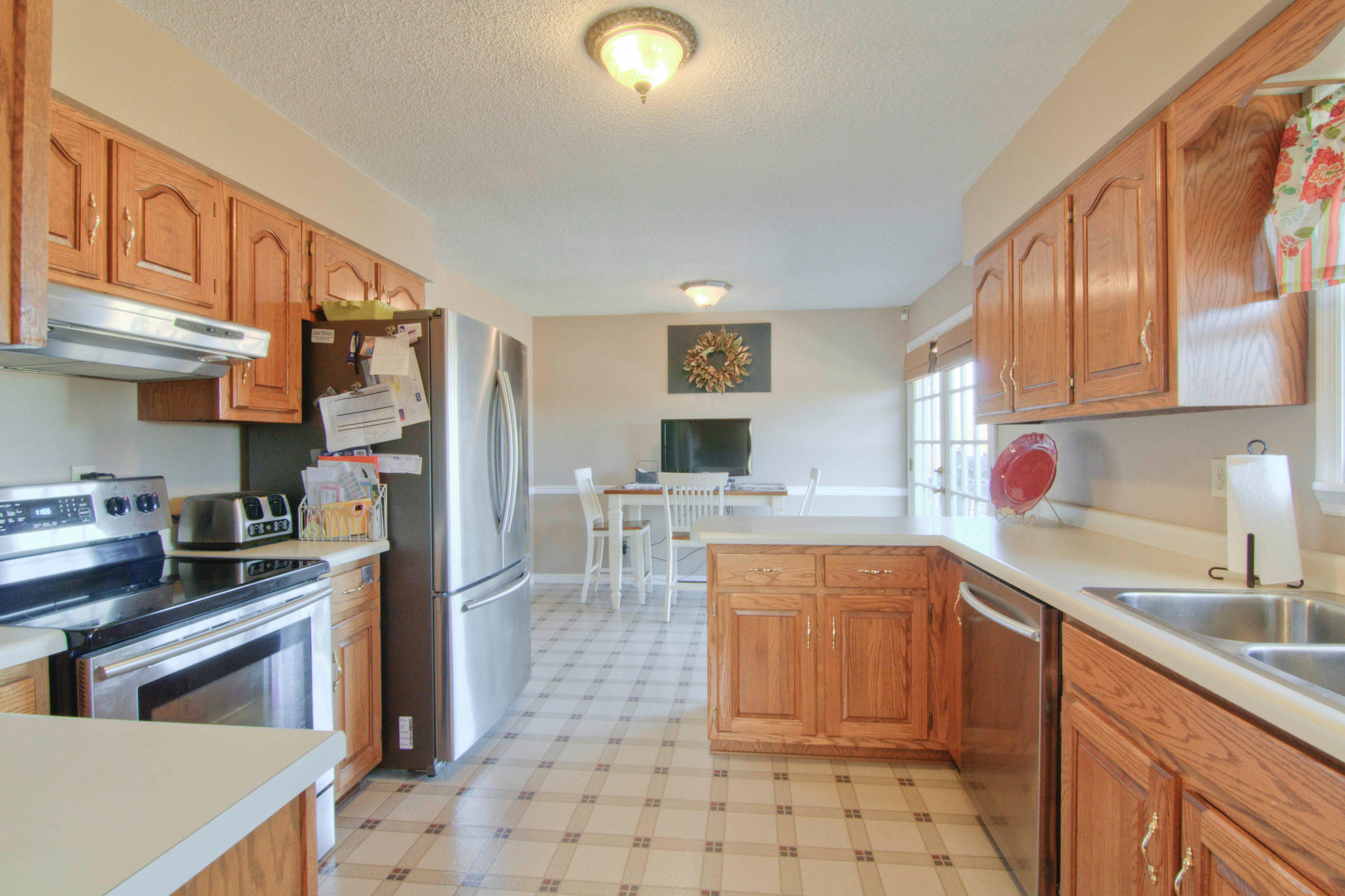 344 Peach Orchard Road Clinton, TN 37716 - Photo 6 of 30 344 Peach Orchard Rd Clinton-MLS_Size-00