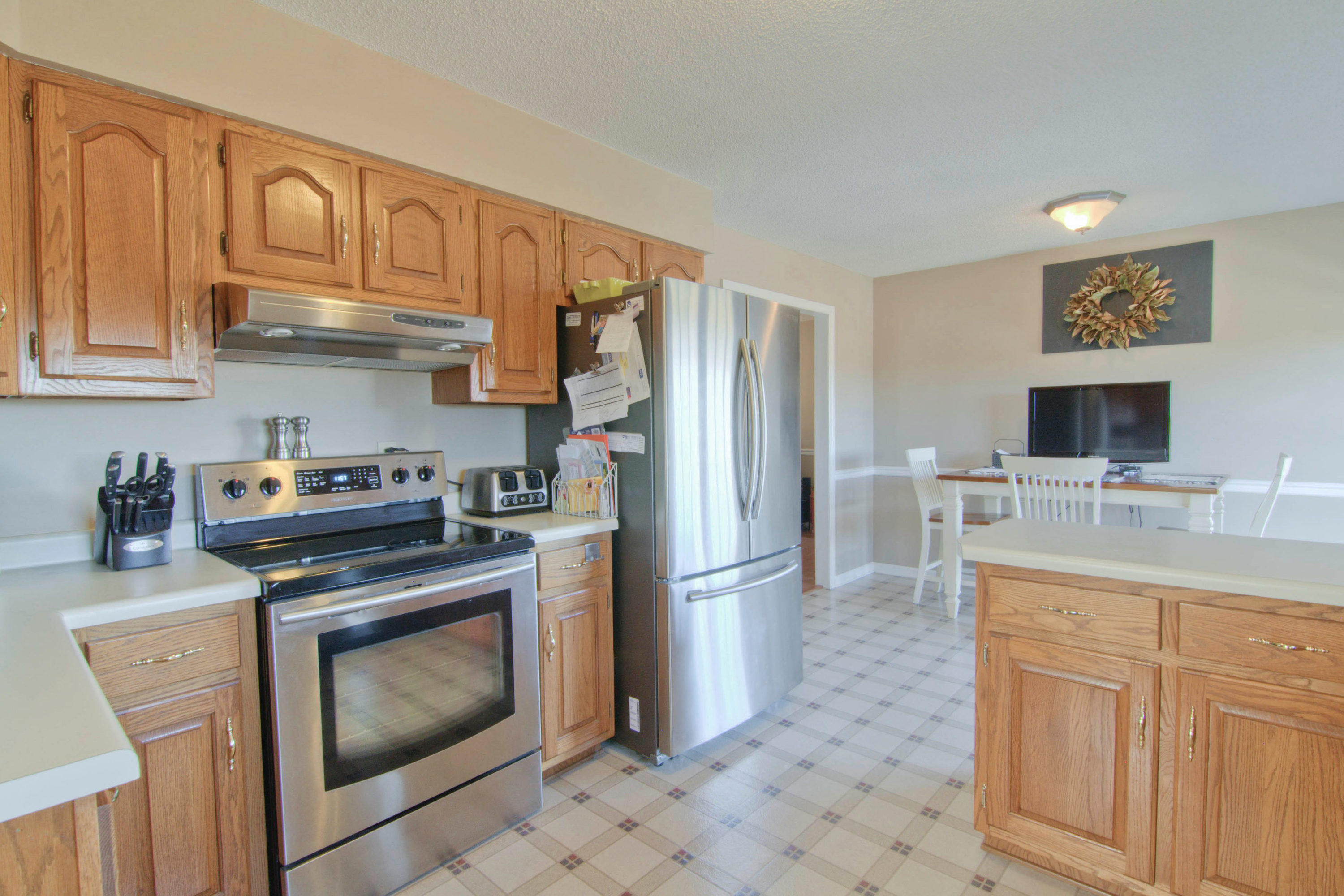 344 Peach Orchard Road Clinton, TN 37716 - Photo 7 of 30 344 Peach Orchard Rd Clinton-MLS_Size-01