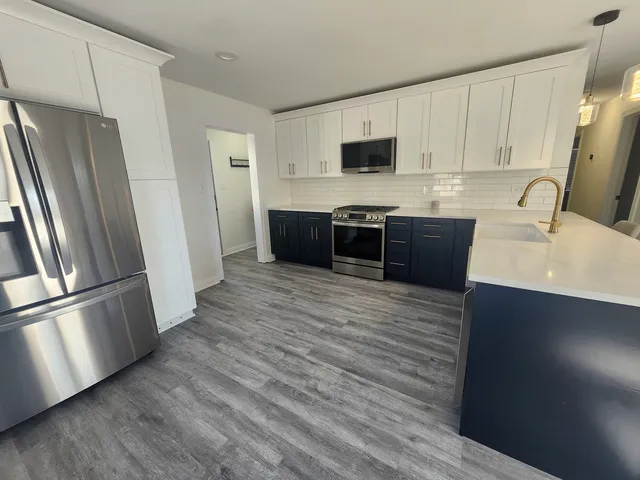 $339,500 | 110 Cedar Circle, Streamwood, IL 60107