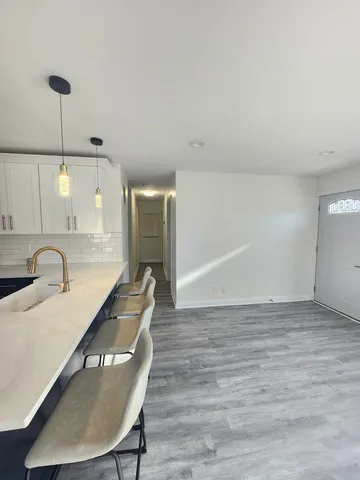 $339,500 | 110 Cedar Circle, Streamwood, IL 60107