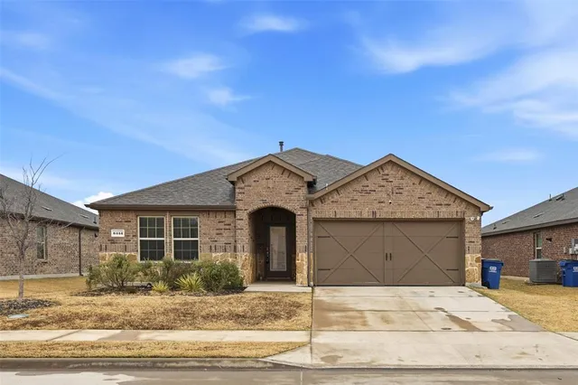 $2,200 | 6413 Windsor Lane, Aubrey, TX 76227