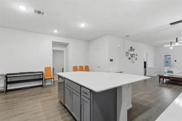 $2,200 | 6413 Windsor Lane, Aubrey, TX 76227