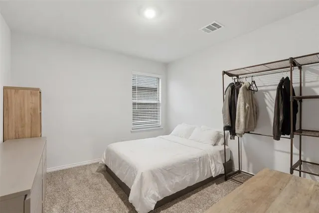 $2,200 | 6413 Windsor Lane, Aubrey, TX 76227