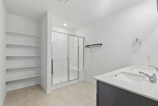 $2,200 | 6413 Windsor Lane, Aubrey, TX 76227