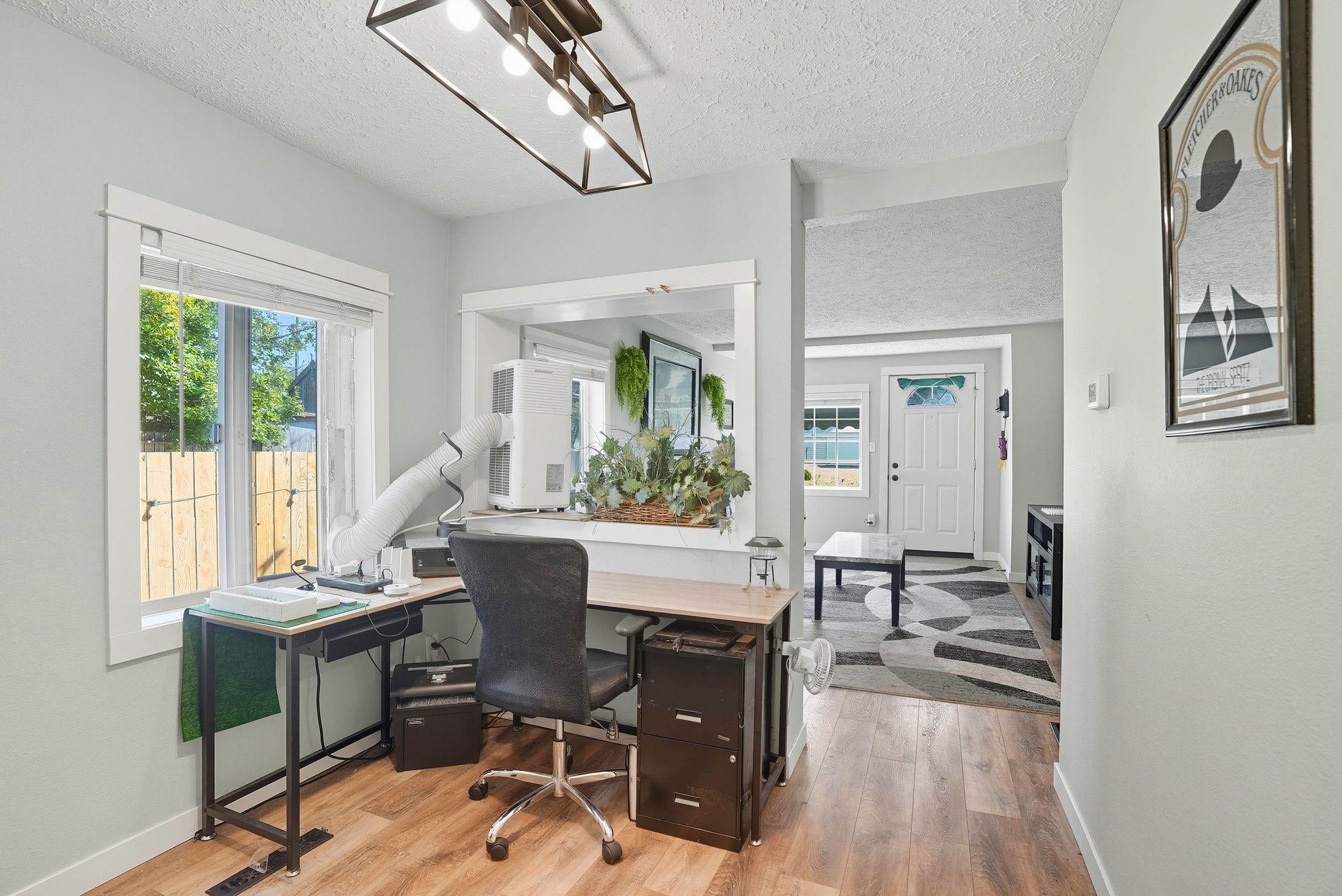 502 South Carnahan Road Spokane Valley, WA 99212 - Photo 10 of 29