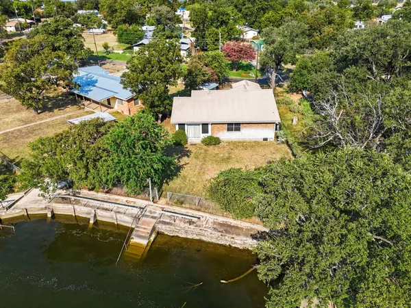 $359,000 | 601 Lakeshore Loop, Tow, TX 78672