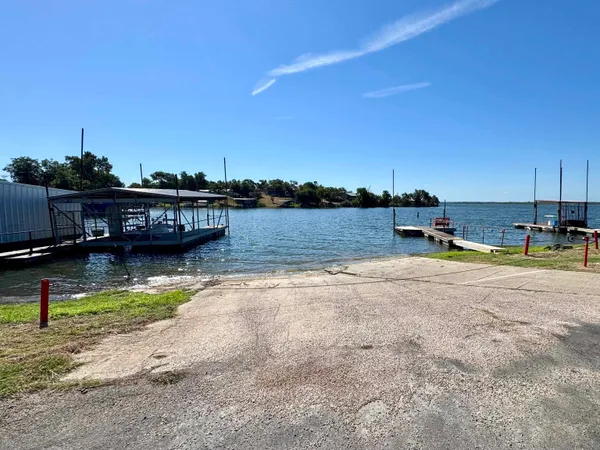 $359,000 | 601 Lakeshore Loop, Tow, TX 78672