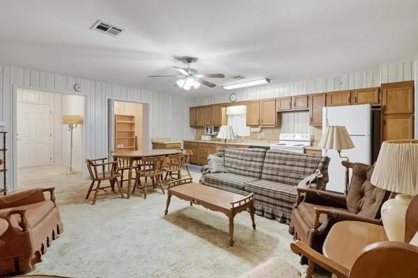 $359,000 | 601 Lakeshore Loop, Tow, TX 78672