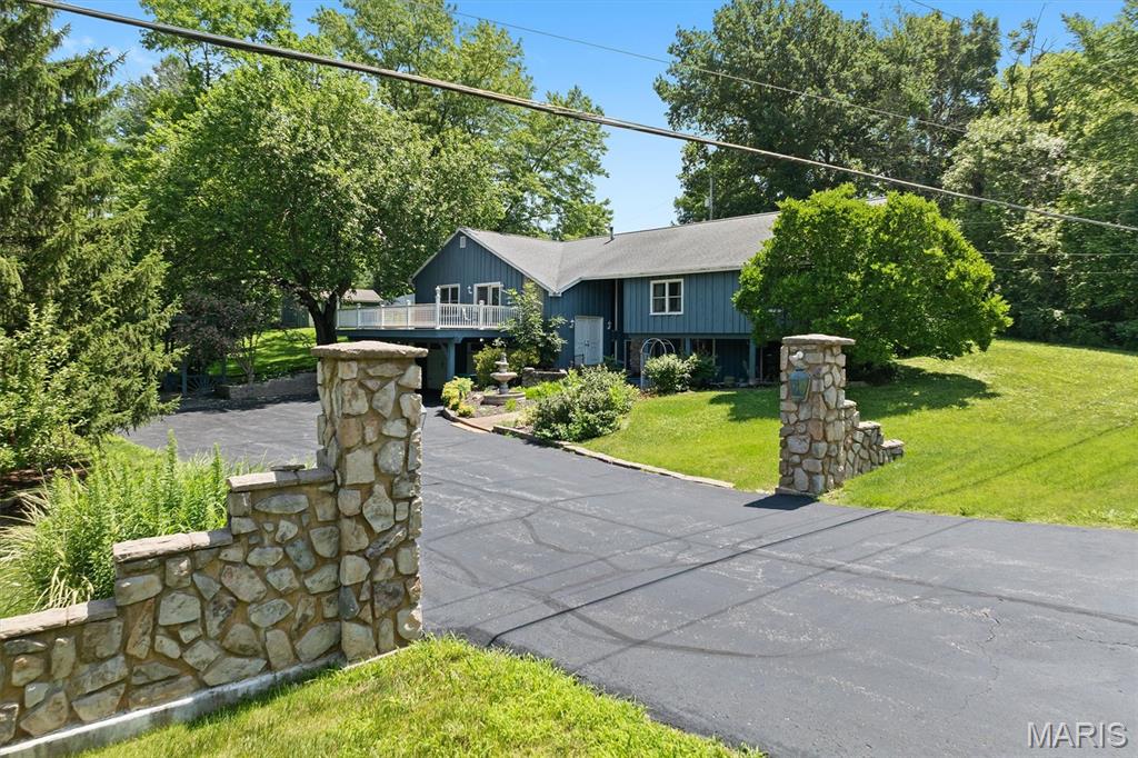2740 Old Collinsville Road Belleville, IL 62221 - Photo 3 of 13