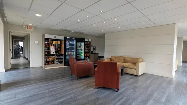 $162,500 | 600 East 8th Street, Unit 3T, Kansas City, MO 64106