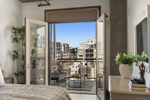 $1,319,900 | 877 Island Avenue, Unit 705, San Diego, CA 92101