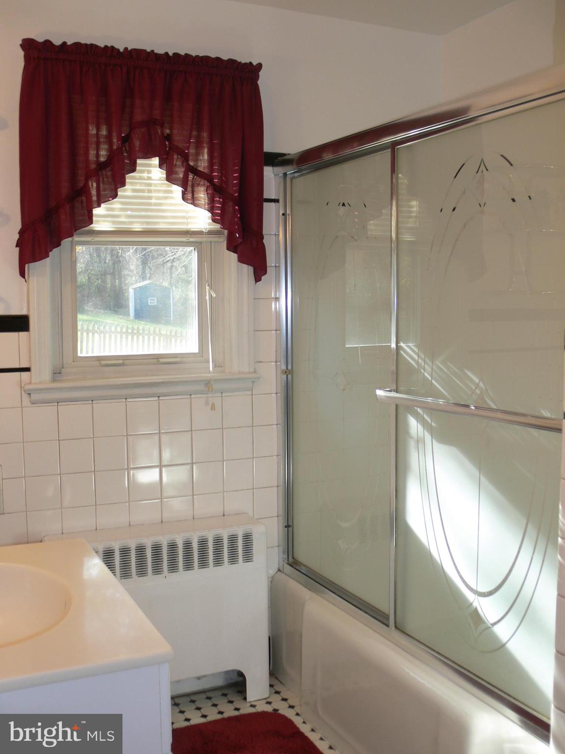 632 Locust Grove Road York, PA 17402 - Photo 17 of 35 Gallery Image 17