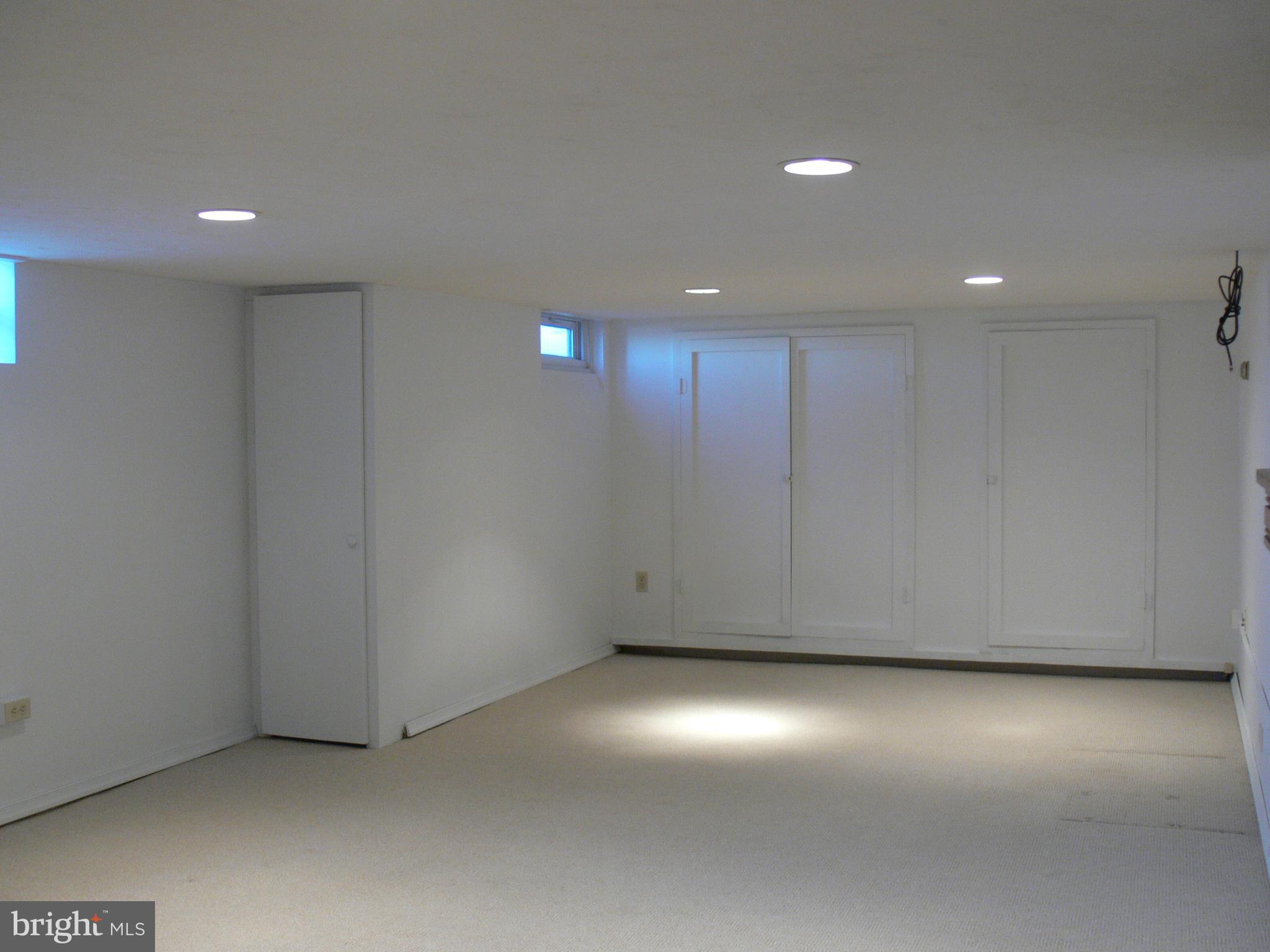 632 Locust Grove Road York, PA 17402 - Photo 25 of 35 Gallery Image 25
