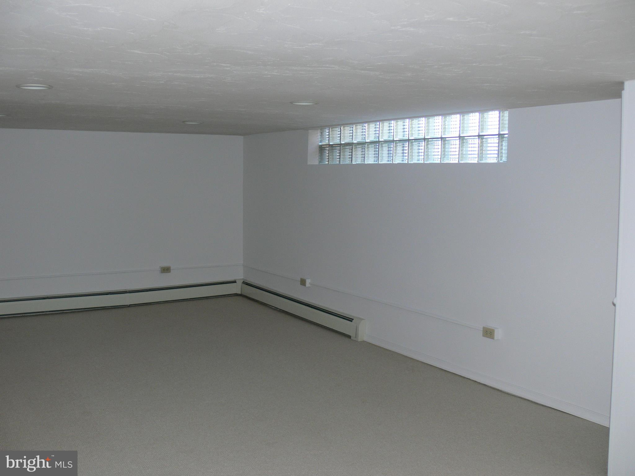 632 Locust Grove Road York, PA 17402 - Photo 27 of 35 Gallery Image 27