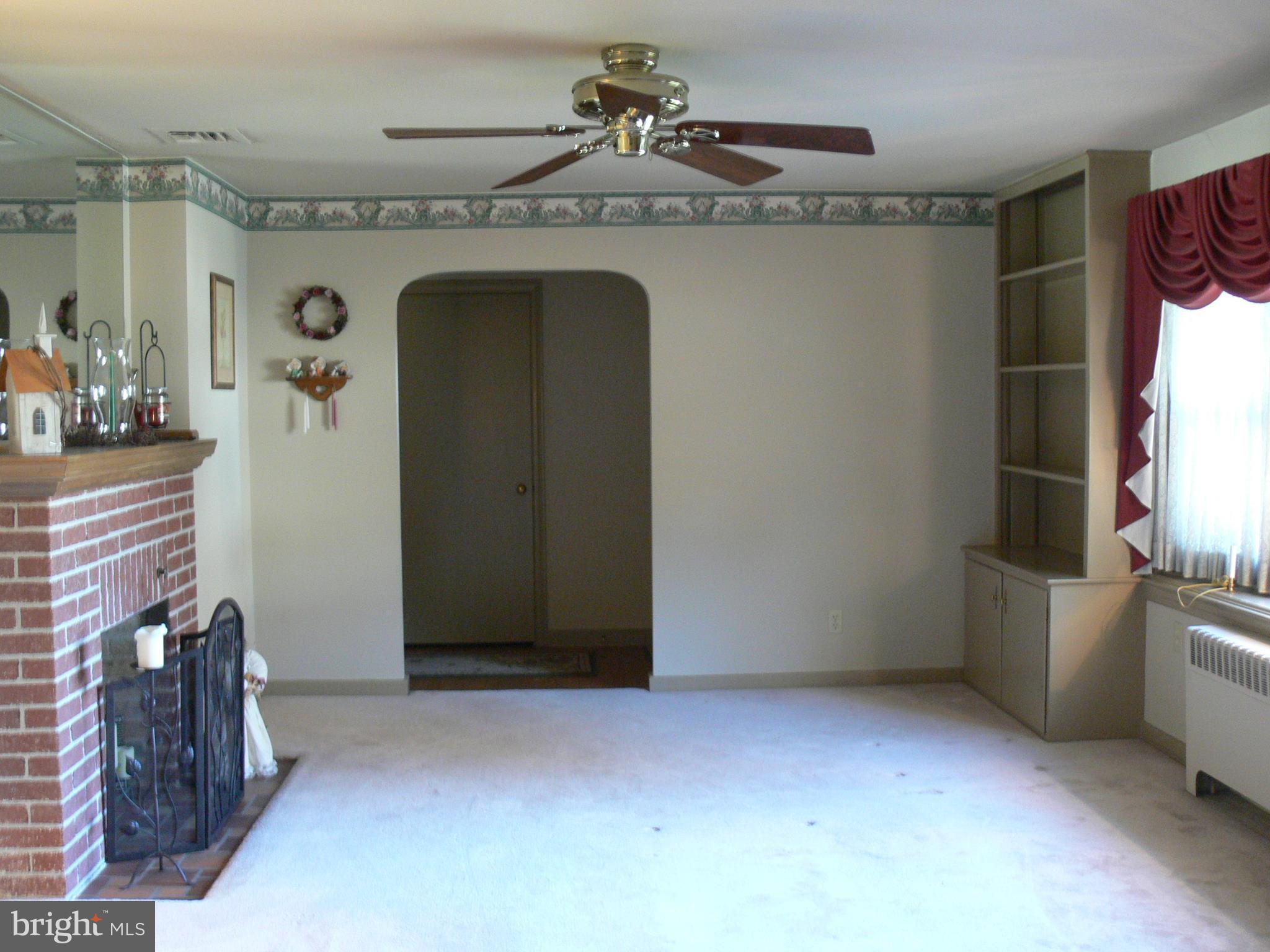 632 Locust Grove Road York, PA 17402 - Photo 10 of 35 Gallery Image 10