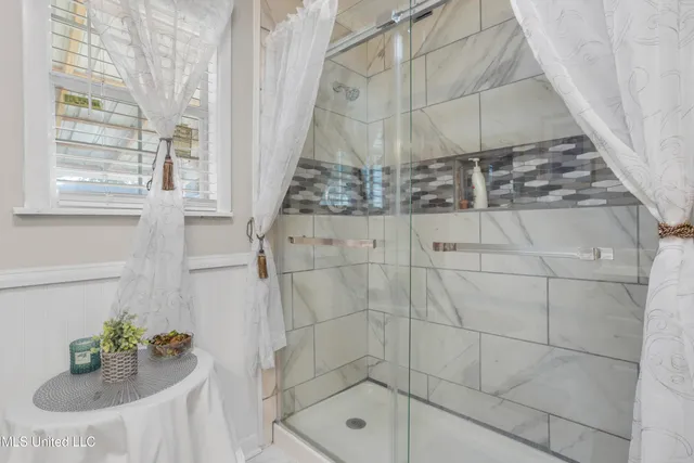 $337,500 | 1112 Robinson Street, Ocean Springs, MS 39564