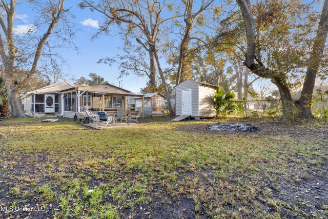 $337,500 | 1112 Robinson Street, Ocean Springs, MS 39564