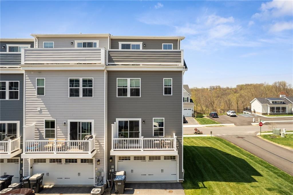 4508 Spruce Road Gibsonia, PA 15044 - Photo 3 of 33 Gallery Image 3