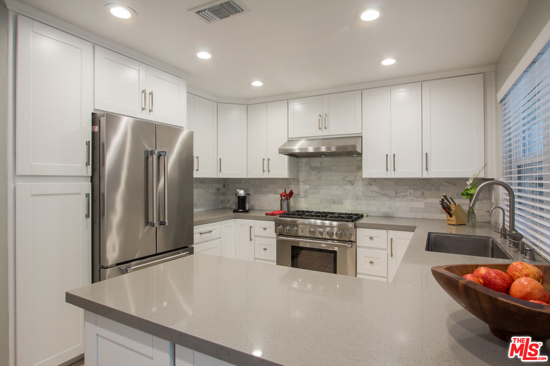 13082 Mindanao Way, Unit 58 Marina del Rey, CA 90292 - Photo 10 of 28