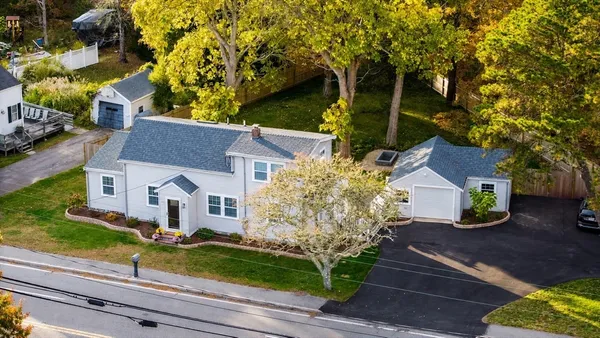 $675,000 | 245 Wareham Road, Marion, MA 02738