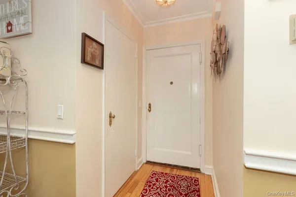$359,000 | 1328 Midland Avenue, Unit 1A, Bronxville, NY 10708
