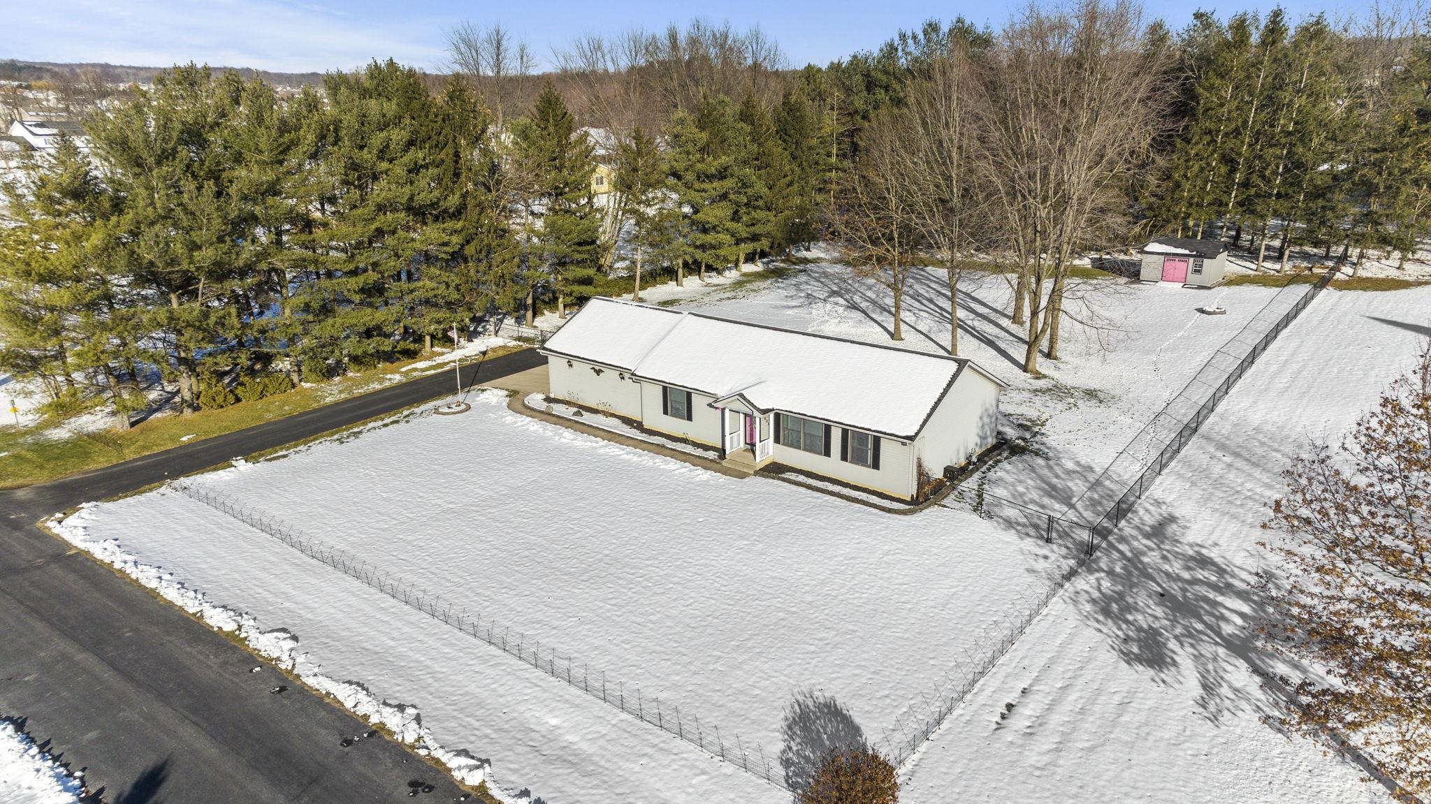 1025 West Gump Road Fort Wayne, IN 46845 - Photo 3 of 35 Gallery Image 3