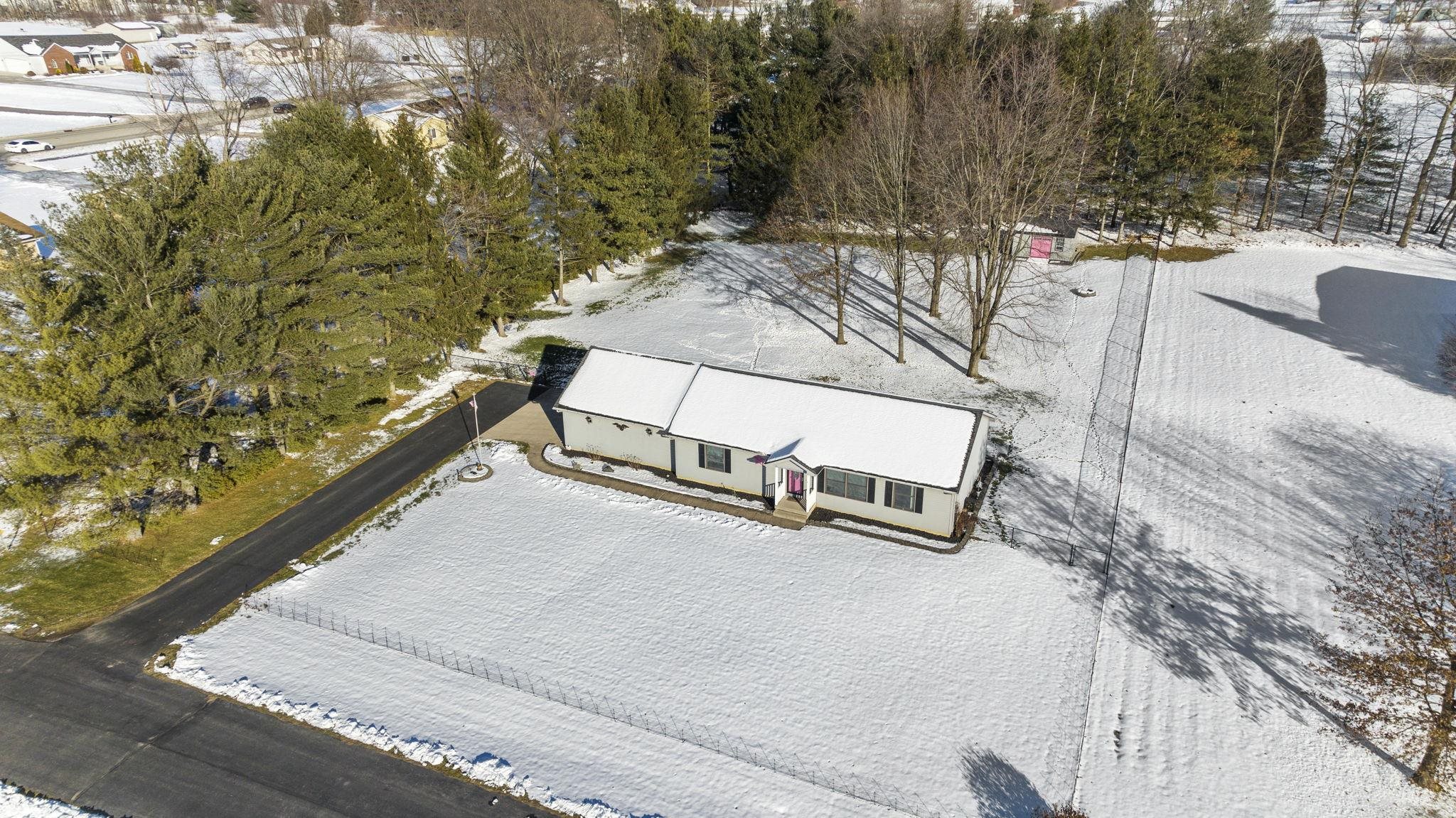 1025 West Gump Road Fort Wayne, IN 46845 - Photo 4 of 35 Gallery Image 4