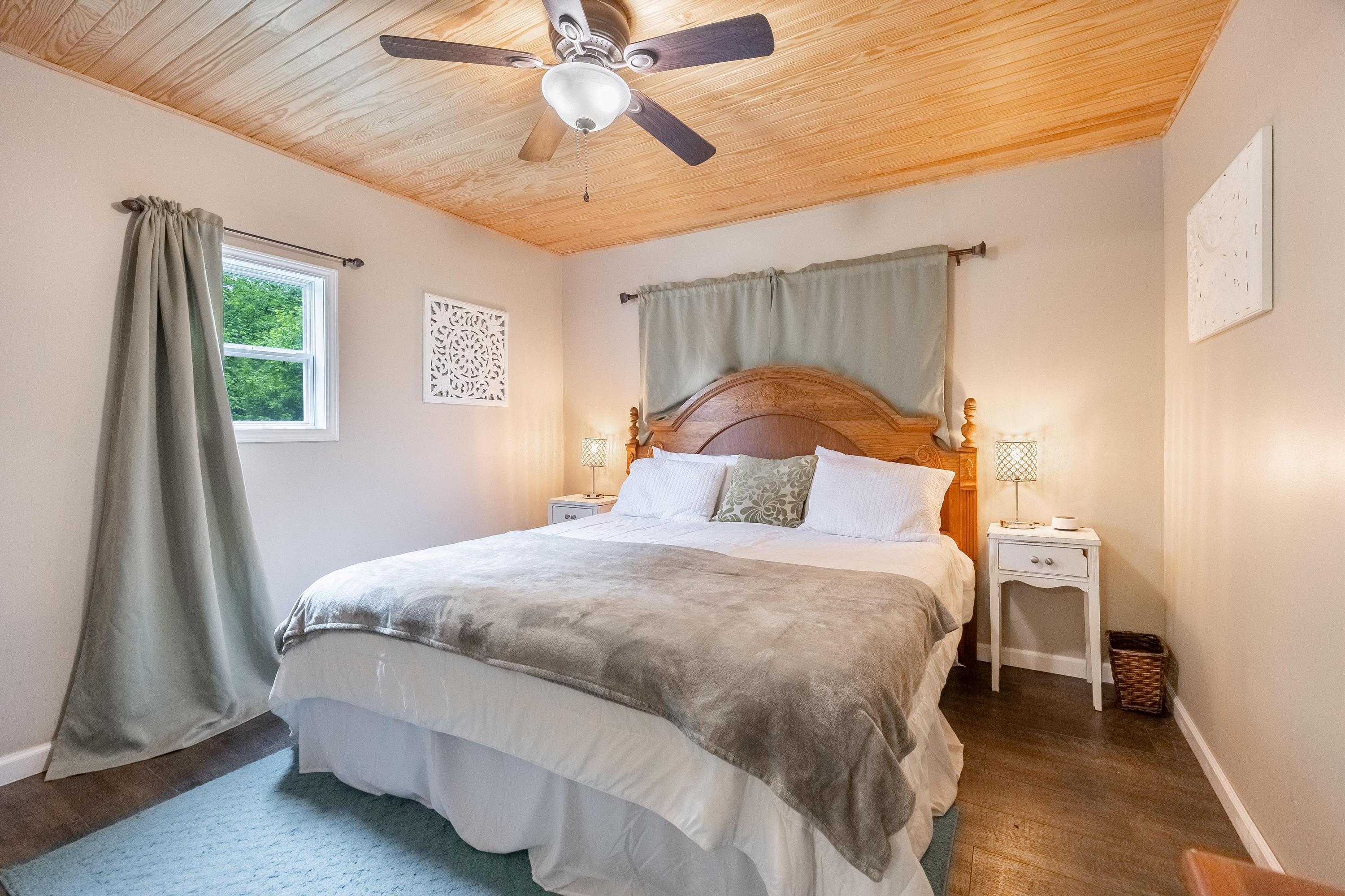 1334-1356 Johnson Road Southeast Cleveland, TN 37323 - Photo 35 of 45 Cottage Bedroom