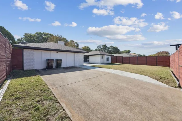 $600,000 | 2833 Meadowbrook Drive, Plano, TX 75075